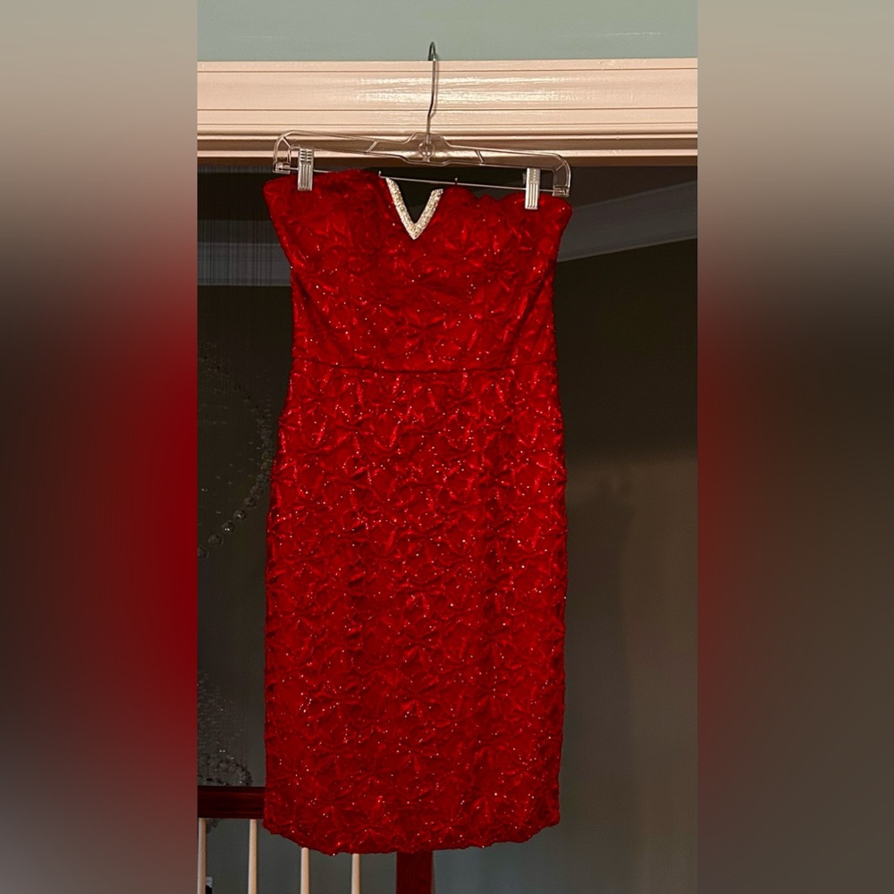 Love Reign Red Strapless Mini Dress